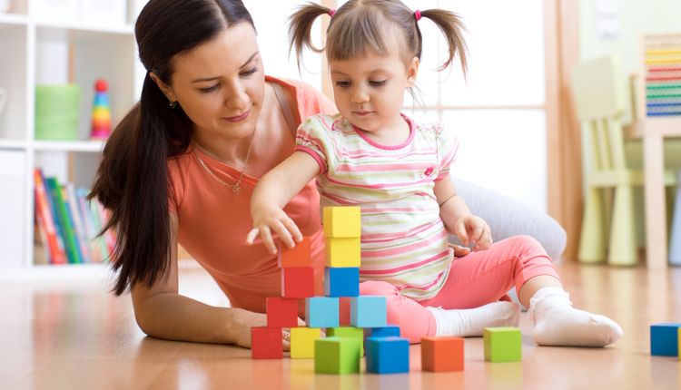Pierwsze klocki dla dziecka – jak je wybrać? 3 nasze propozycje!