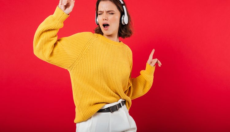 Jakie słuchawki nauszne bezprzewodowe warto wybrać? Oto 5 propozycji!