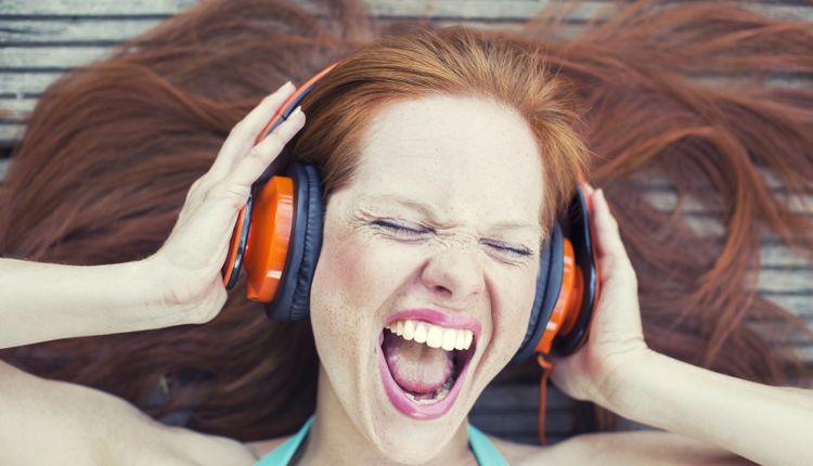 Jakie słuchawki nauszne do 100 zł? 5 naszych propozycji!