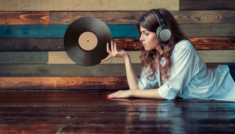 Jakie słuchawki nauszne do 200 zł? Oto nasze typy