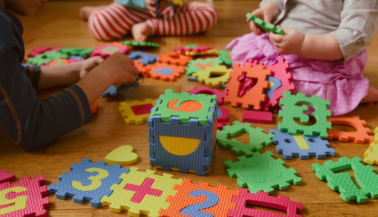 Klocki konstrukcyjne – doskonała zabawka dla małego inżyniera