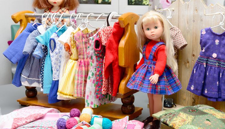 Kupujemy ubranka dla lalek, czyli jak skompletować małą garderobę