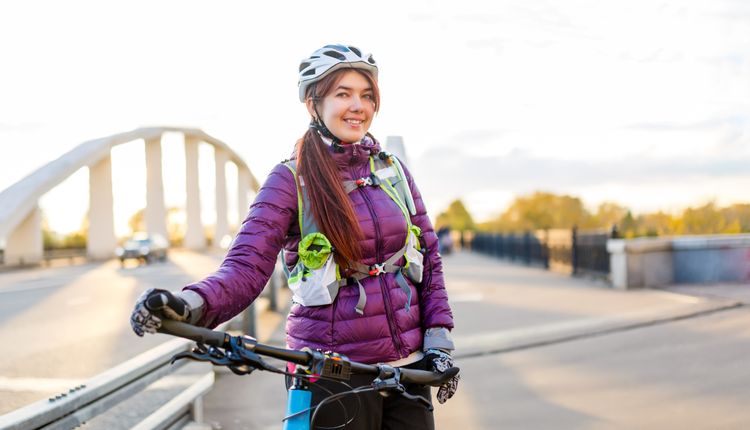 Wybieramy kurtkę na rower! Na co zwrócić uwagę?