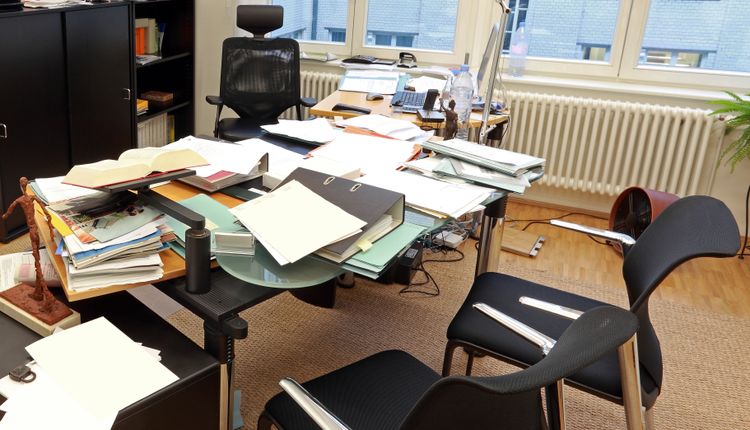 Jak utrzymać porządek na biurku? Oto 3 przydatne wskazówki!