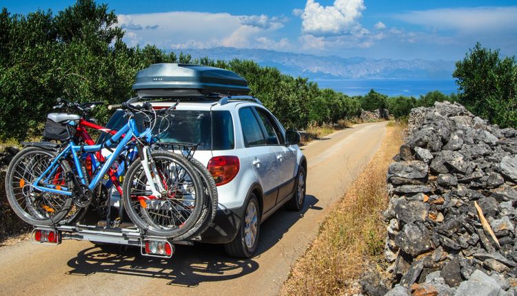 Bagażnik samochodowy – na co zwrócić uwagę przez zakupem?