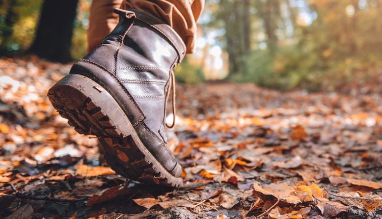 Buty męskie na zimę – jakie kupić, by nie przepłacić?