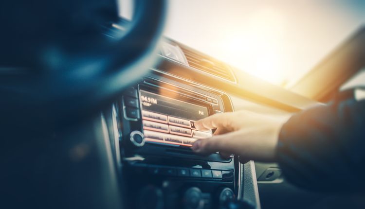 Kupujemy tubę basową do samochodu