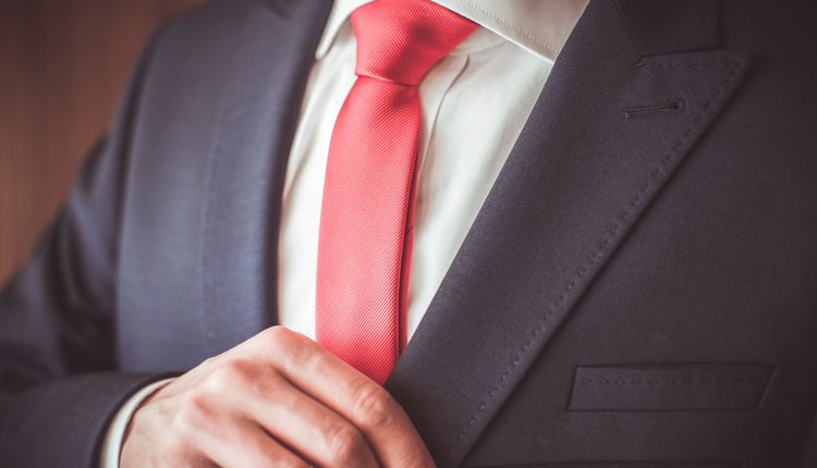 Jaki krawat dla mężczyzny?