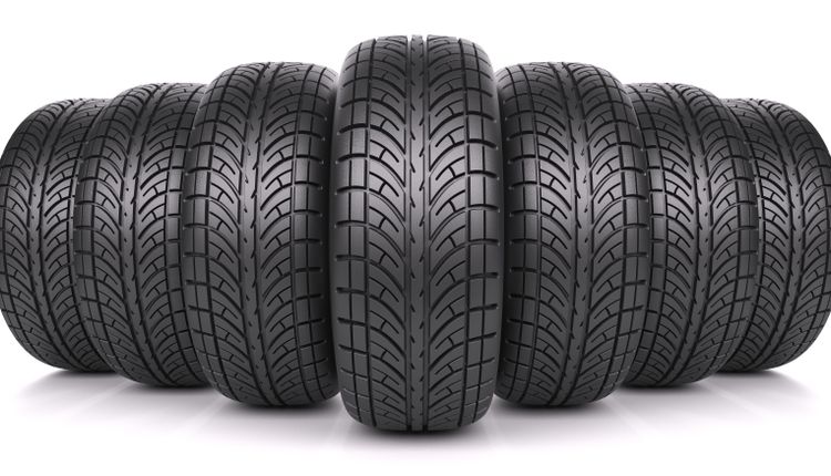 Opony całoroczne – czy warto wybrać to rozwiązanie?