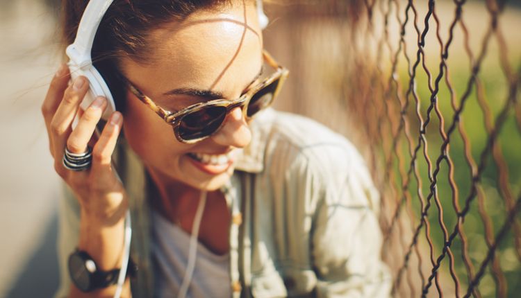 Jak wybrać słuchawki? Te rzeczy powinieneś sprawdzić