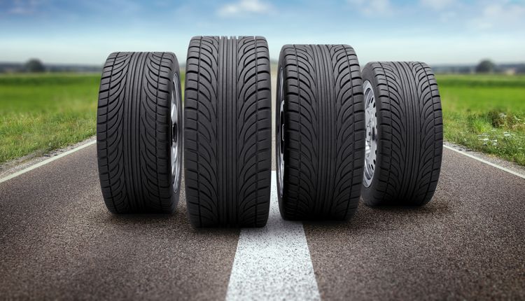 Jakie opony letnie wybrać? Podpowiadamy, na co zwrócić uwagę