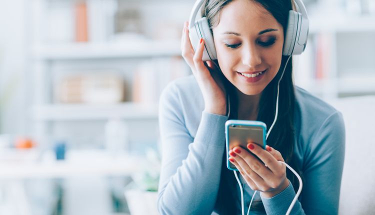 Słuchawki – 4 propozycje, które sprawdzą się w każdej sytuacji