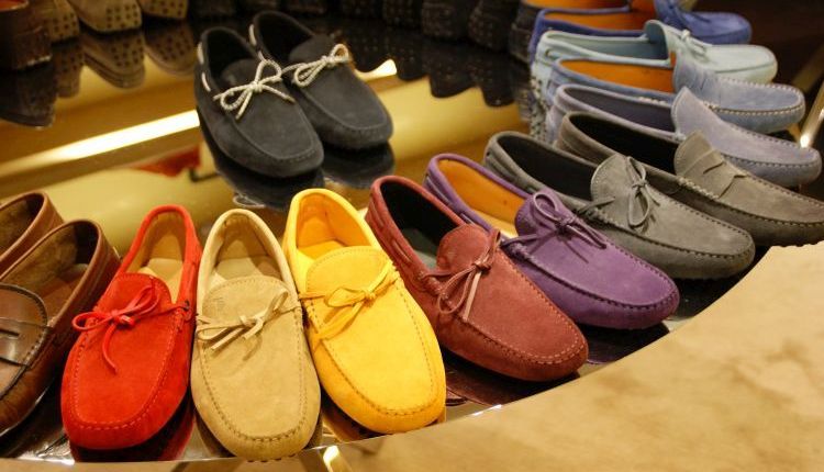 Jak nosić mokasyny męskie?