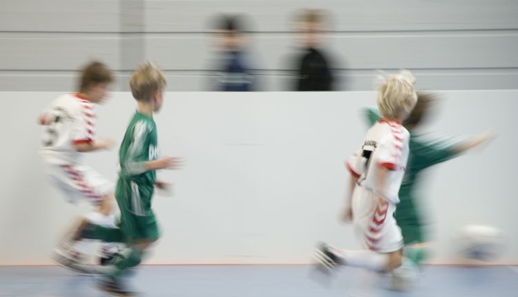 Buty piłkarskie na halę – 3 modele halówek!