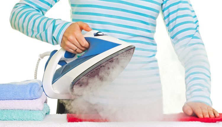 Jak odkamienić żelazko?