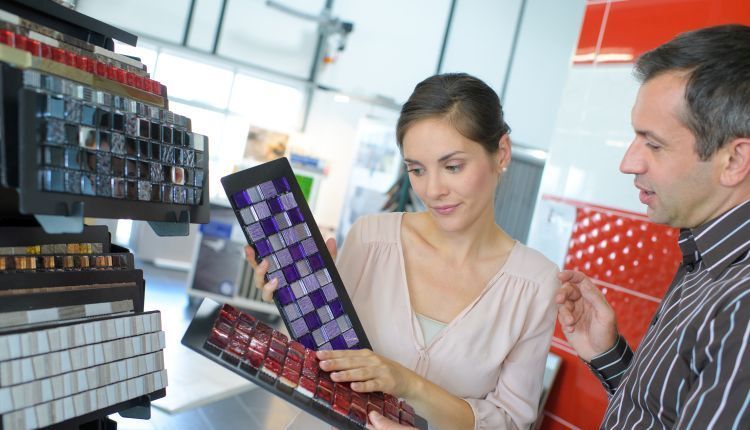 Mozaika na ścianę – nie przeocz tego trendu!