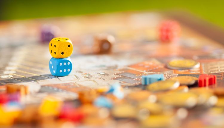 Gry planszowe dla młodzieży – co warto wybrać?