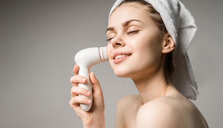 Jaka szczoteczka do twarzy?