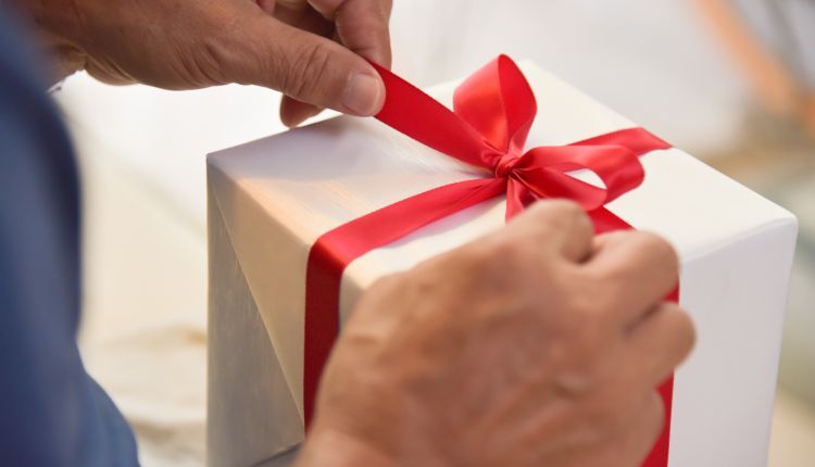 14 pomysłów na prezent komunijny od dziadków!.jpg