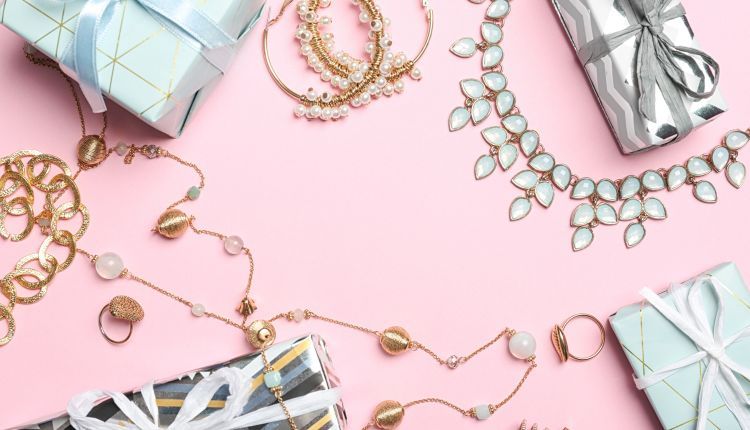 Co kupić mamie na prezent 8 biżuteryjnych hitów.jpg
