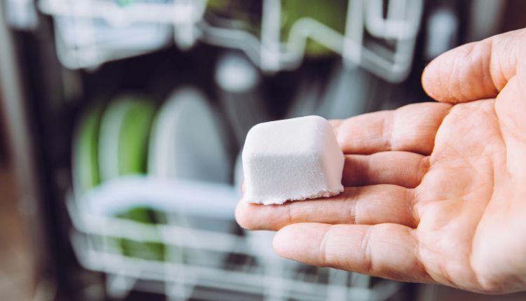 Domowe sposoby mycia zmywarki.jpg